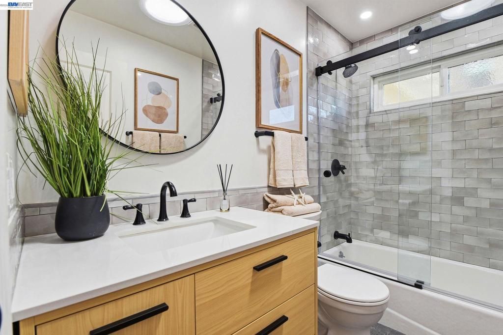 Image 28 of property listing at 5830 Zileman Ct, San Jose, CA 95123