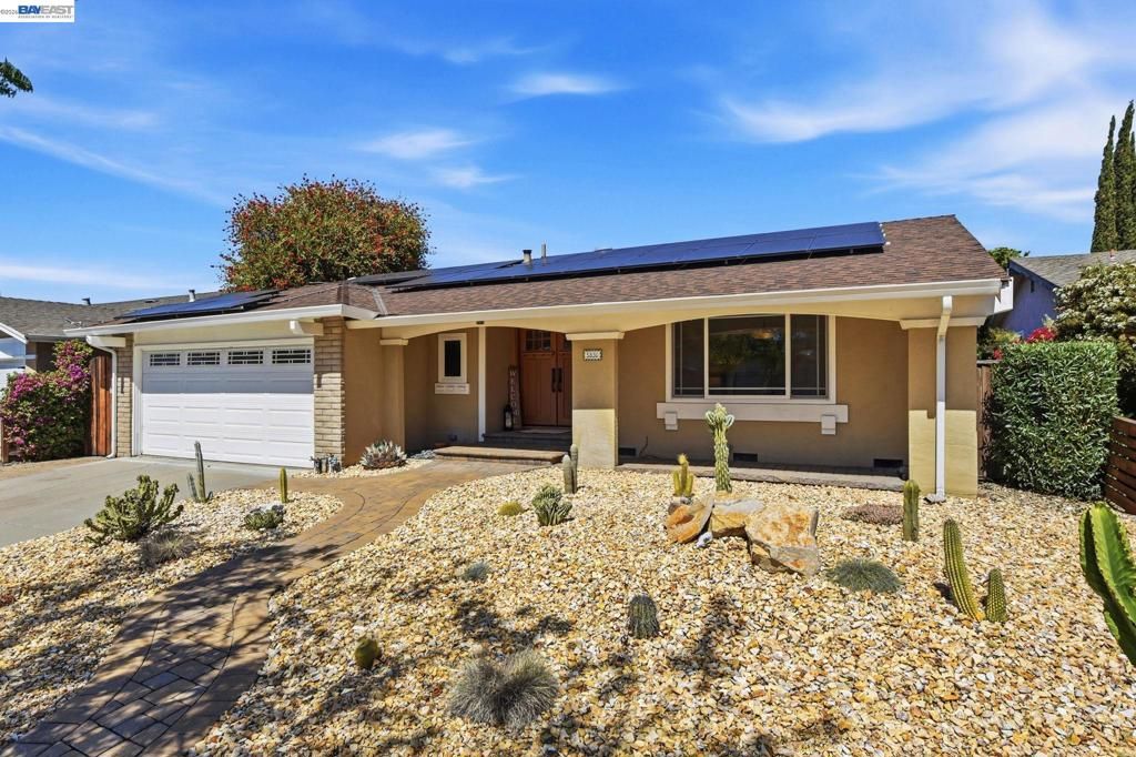 Image 3 of property listing at 5830 Zileman Ct, San Jose, CA 95123