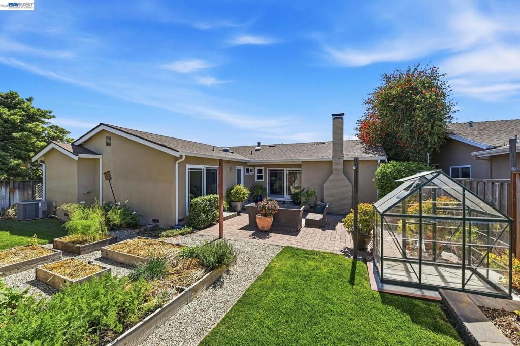 Image 39 of property listing at 5830 Zileman Ct, San Jose, CA 95123