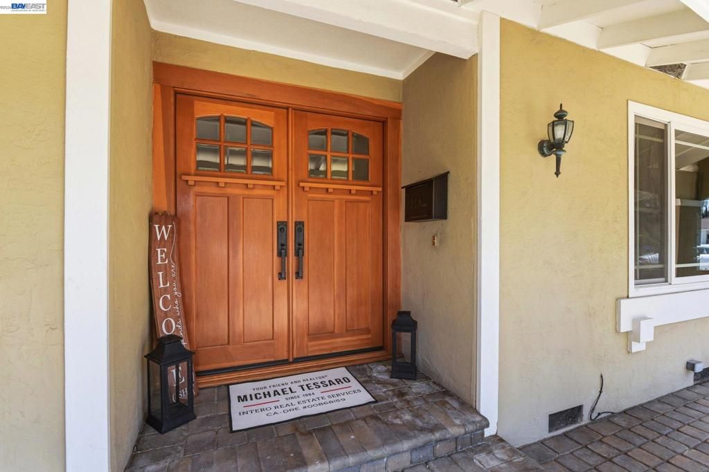 Image 4 of property listing at 5830 Zileman Ct, San Jose, CA 95123