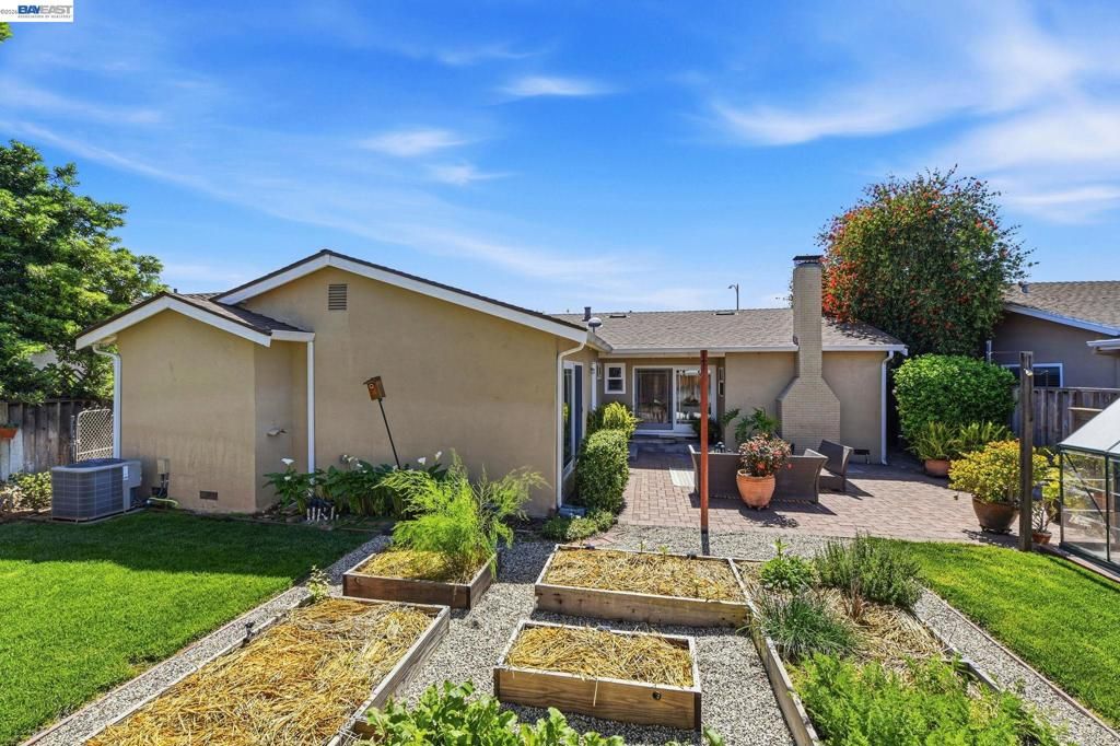 Image 40 of property listing at 5830 Zileman Ct, San Jose, CA 95123