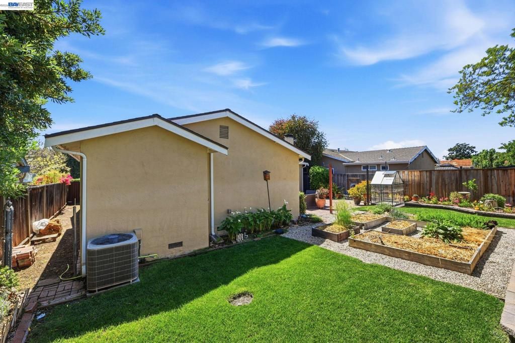 Image 41 of property listing at 5830 Zileman Ct, San Jose, CA 95123