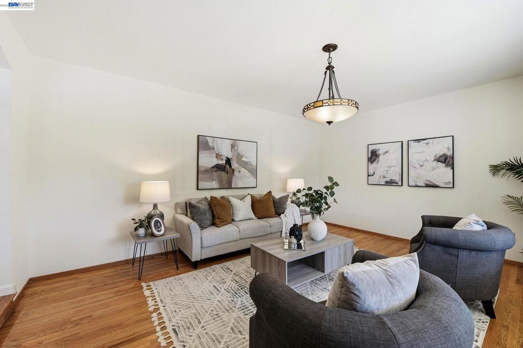 Image 7 of property listing at 5830 Zileman Ct, San Jose, CA 95123