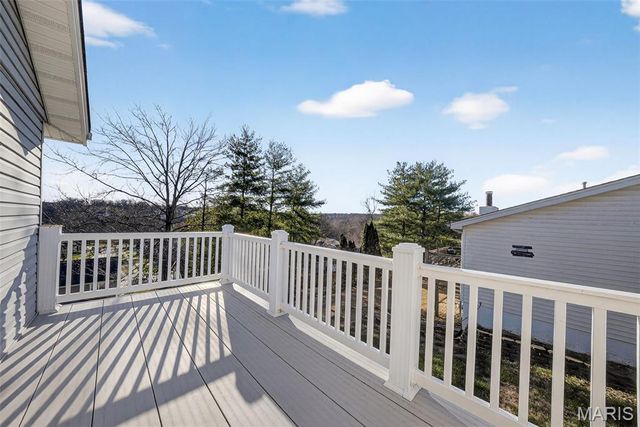 5646 Dove Meadow Lane, St Louis, MO 63129