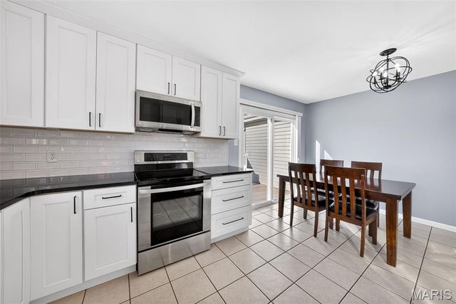 5646 Dove Meadow Lane, St Louis, MO 63129