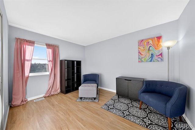 5646 Dove Meadow Lane, St Louis, MO 63129