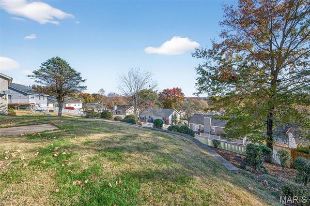 5646 Dove Meadow Lane, St Louis, MO 63129