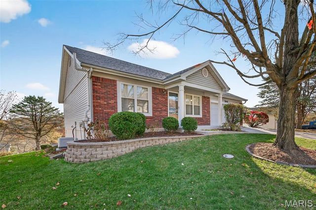 5646 Dove Meadow Lane, St Louis, MO 63129