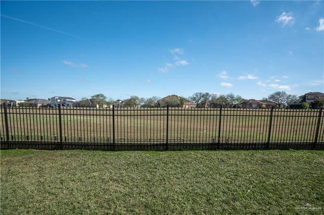 2806 N Augusta National Drive, Harlingen, TX 78550