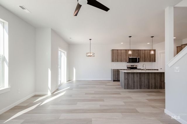 4408 N Alameda Creek Ave, Meridian, ID 83646