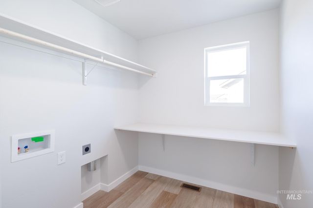4408 N Alameda Creek Ave, Meridian, ID 83646