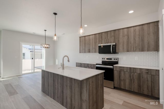 4408 N Alameda Creek Ave, Meridian, ID 83646