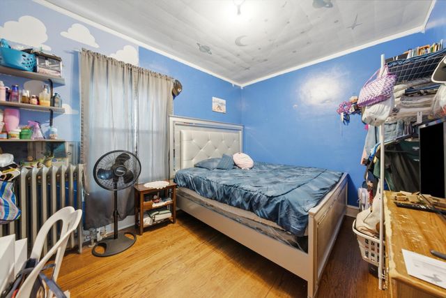 5944 S Albany Avenue, Chicago, IL 60629