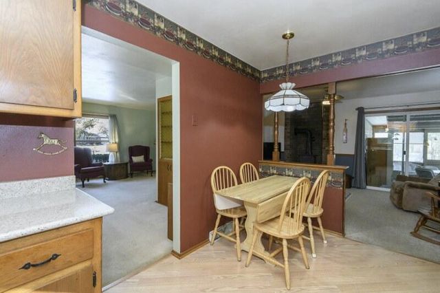 S58W25347 Crest DRIVE, Waukesha, WI 53189