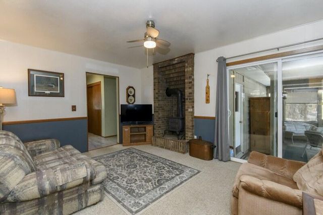 S58W25347 Crest DRIVE, Waukesha, WI 53189