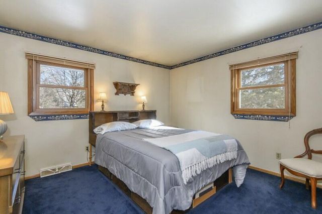 S58W25347 Crest DRIVE, Waukesha, WI 53189