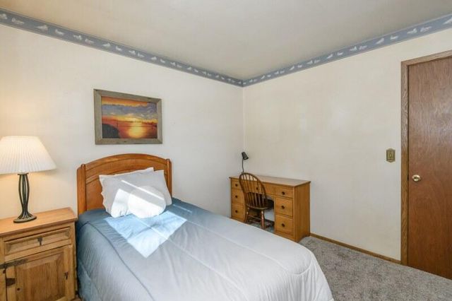 S58W25347 Crest DRIVE, Waukesha, WI 53189