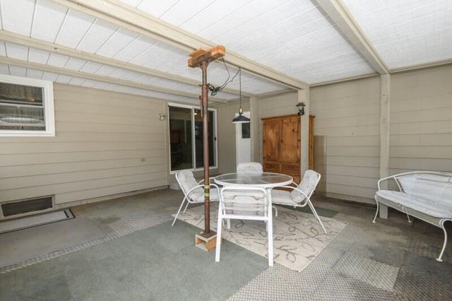 S58W25347 Crest DRIVE, Waukesha, WI 53189