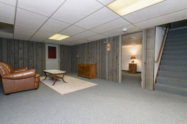 S58W25347 Crest DRIVE, Waukesha, WI 53189