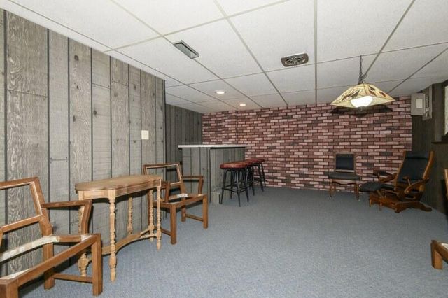 S58W25347 Crest DRIVE, Waukesha, WI 53189