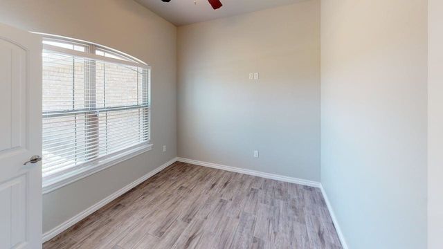 5650 NE Bobcat Trl, Elgin, OK 73538