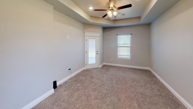 5650 NE Bobcat Trl, Elgin, OK 73538