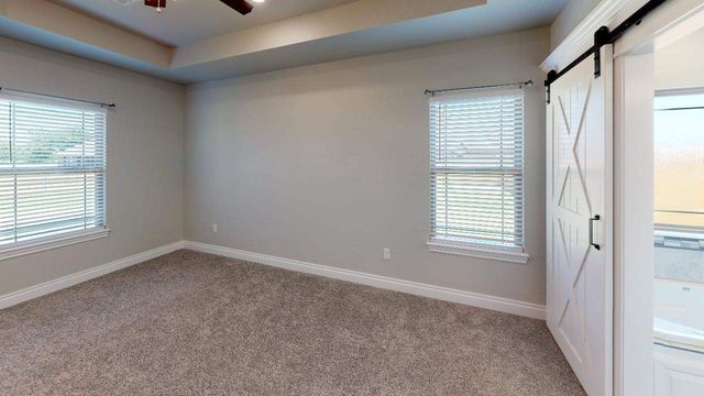 5650 NE Bobcat Trl, Elgin, OK 73538