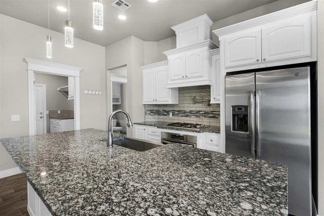 5650 NE Bobcat Trl, Elgin, OK 73538