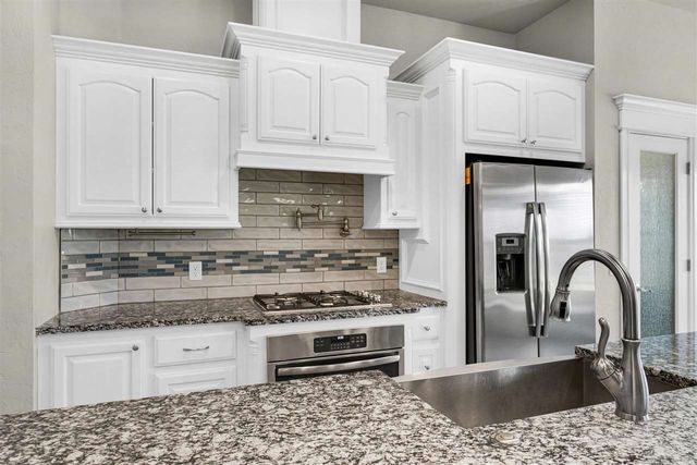 5650 NE Bobcat Trl, Elgin, OK 73538