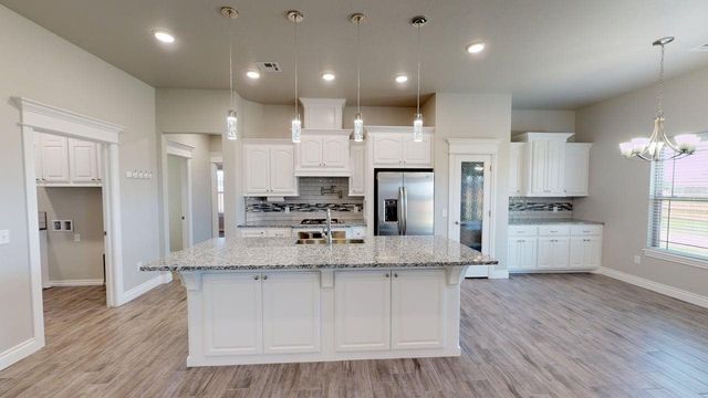 5650 NE Bobcat Trl, Elgin, OK 73538