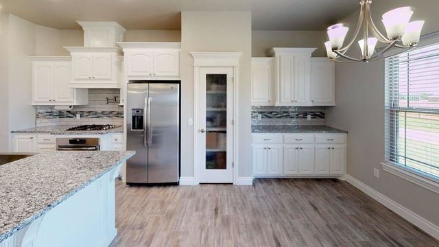 5650 NE Bobcat Trl, Elgin, OK 73538