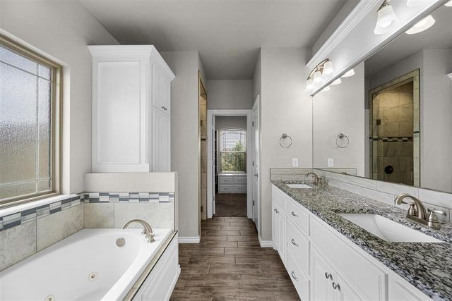 5650 NE Bobcat Trl, Elgin, OK 73538