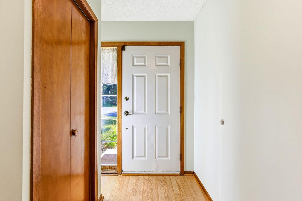 6604 Upper 23rd Street N, Oakdale, MN 55128 — photo 3