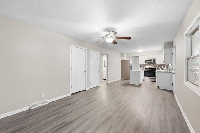 6593 Red Coach Lane, Reynoldsburg, OH 43068