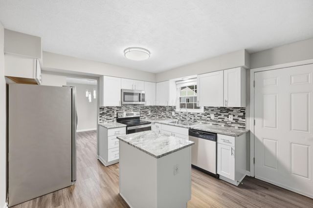 6593 Red Coach Lane, Reynoldsburg, OH 43068