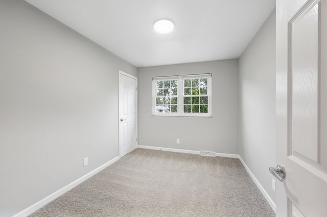 6593 Red Coach Lane, Reynoldsburg, OH 43068