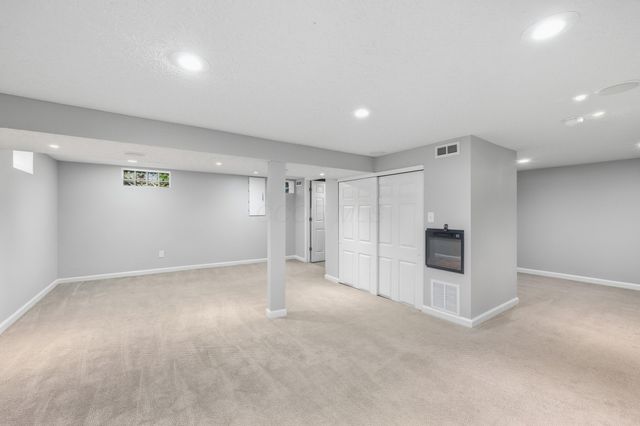 6593 Red Coach Lane, Reynoldsburg, OH 43068