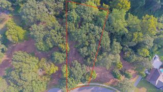 305 Firefly ., Prattville, AL 36066