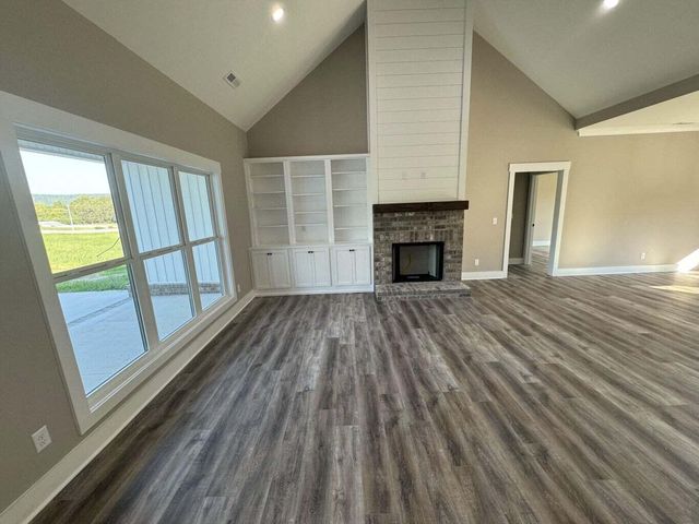 65 Hullender Road, Ringgold, GA 30736