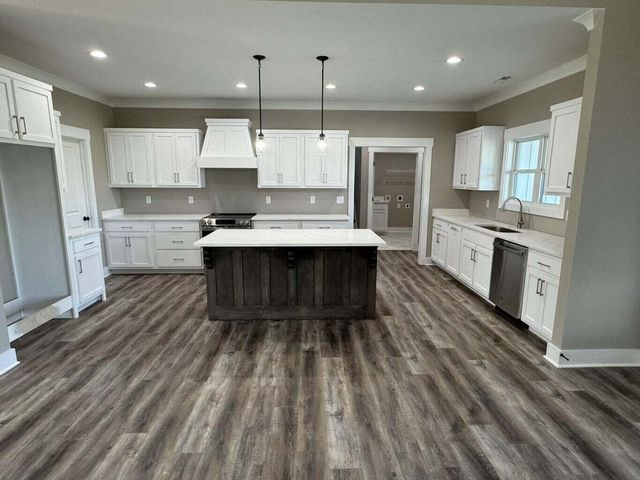 65 Hullender Road, Ringgold, GA 30736