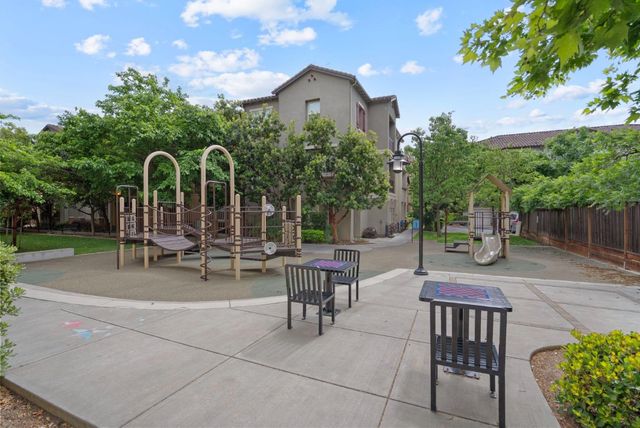 691 N Capitol Avenue 4, San Jose, CA 95133