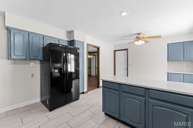 29 Santa Anita Drive, Maryville, IL 62062