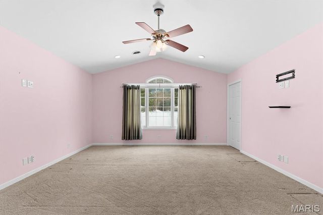 29 Santa Anita Drive, Maryville, IL 62062