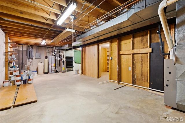 29 Santa Anita Drive, Maryville, IL 62062