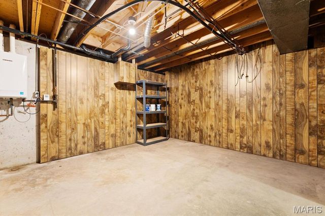 29 Santa Anita Drive, Maryville, IL 62062