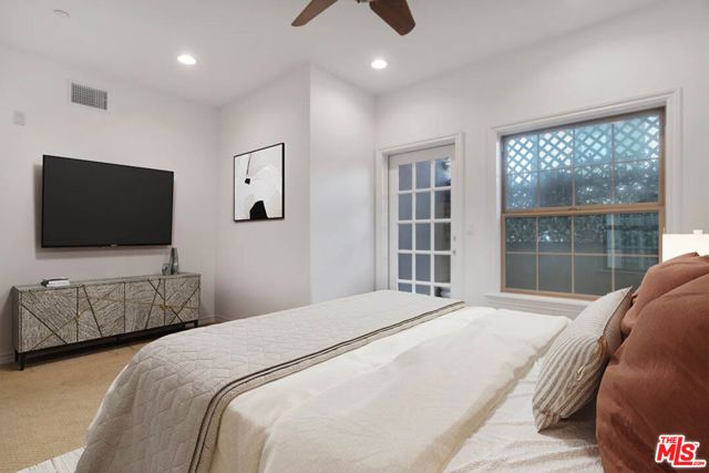 423 Arnaz Drive 102, Los Angeles, CA 90048
