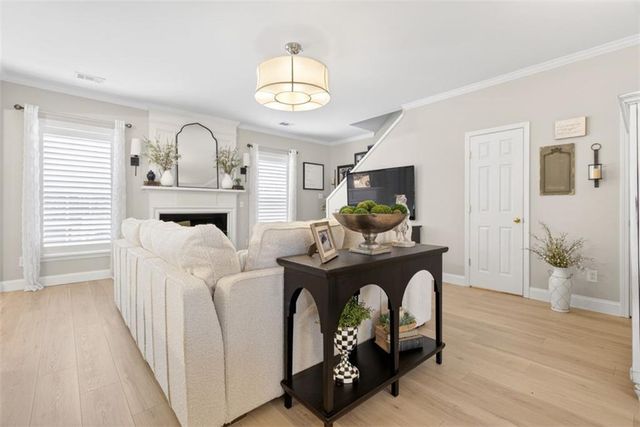 4901 Falling Water Terrace, Roswell, GA 30076