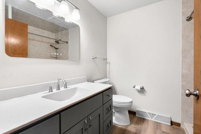 2615 W SUNNYVIEW CIRCLE, Appleton, WI 54914