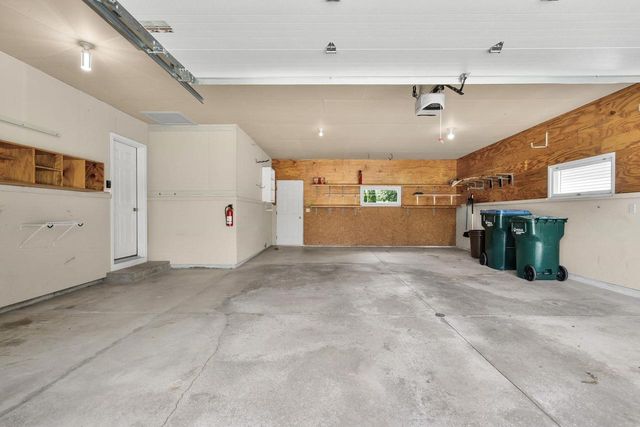 2615 W SUNNYVIEW CIRCLE, Appleton, WI 54914