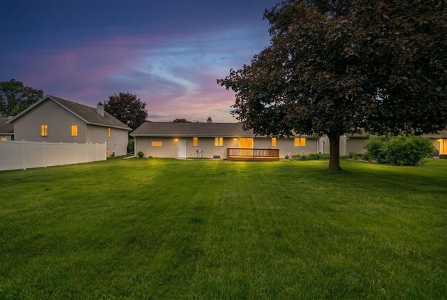 2615 W SUNNYVIEW CIRCLE, Appleton, WI 54914